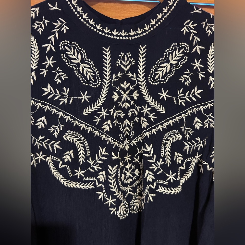 Like NEW new directions Navy Cold-Shoulder Tunic with White Embroidery - Picture 2 of 7